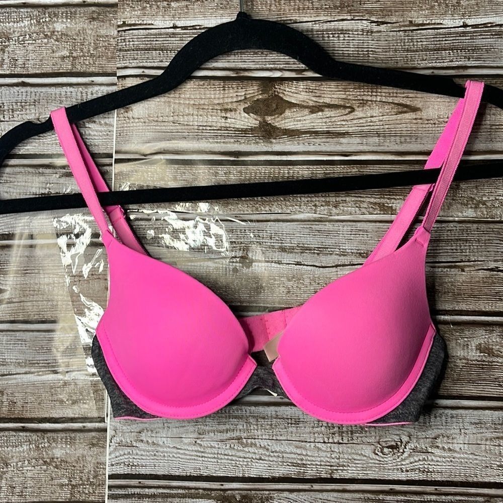 Victoria’s Secret Wear Everywhere Push Up Bra